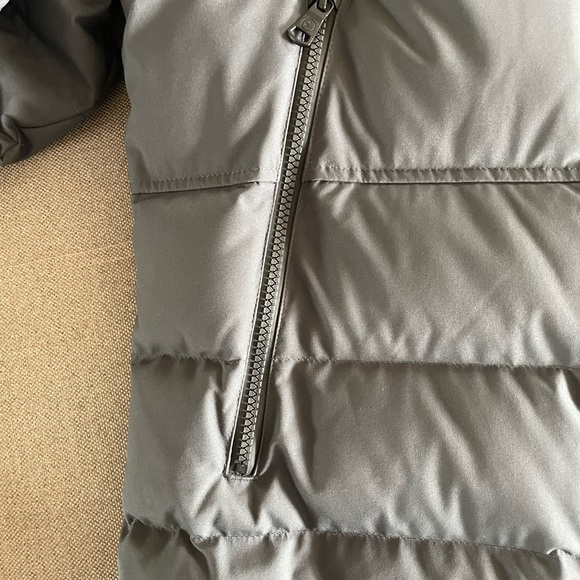 Aether Apparel puffer jacket - Picture 4 of 9